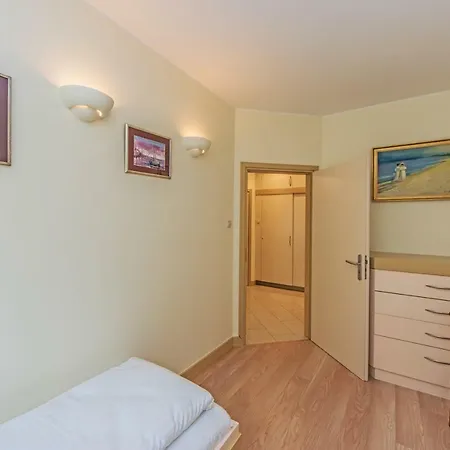 Zlota Gracja Z Prywatnym Parkingiem דירה סופוט